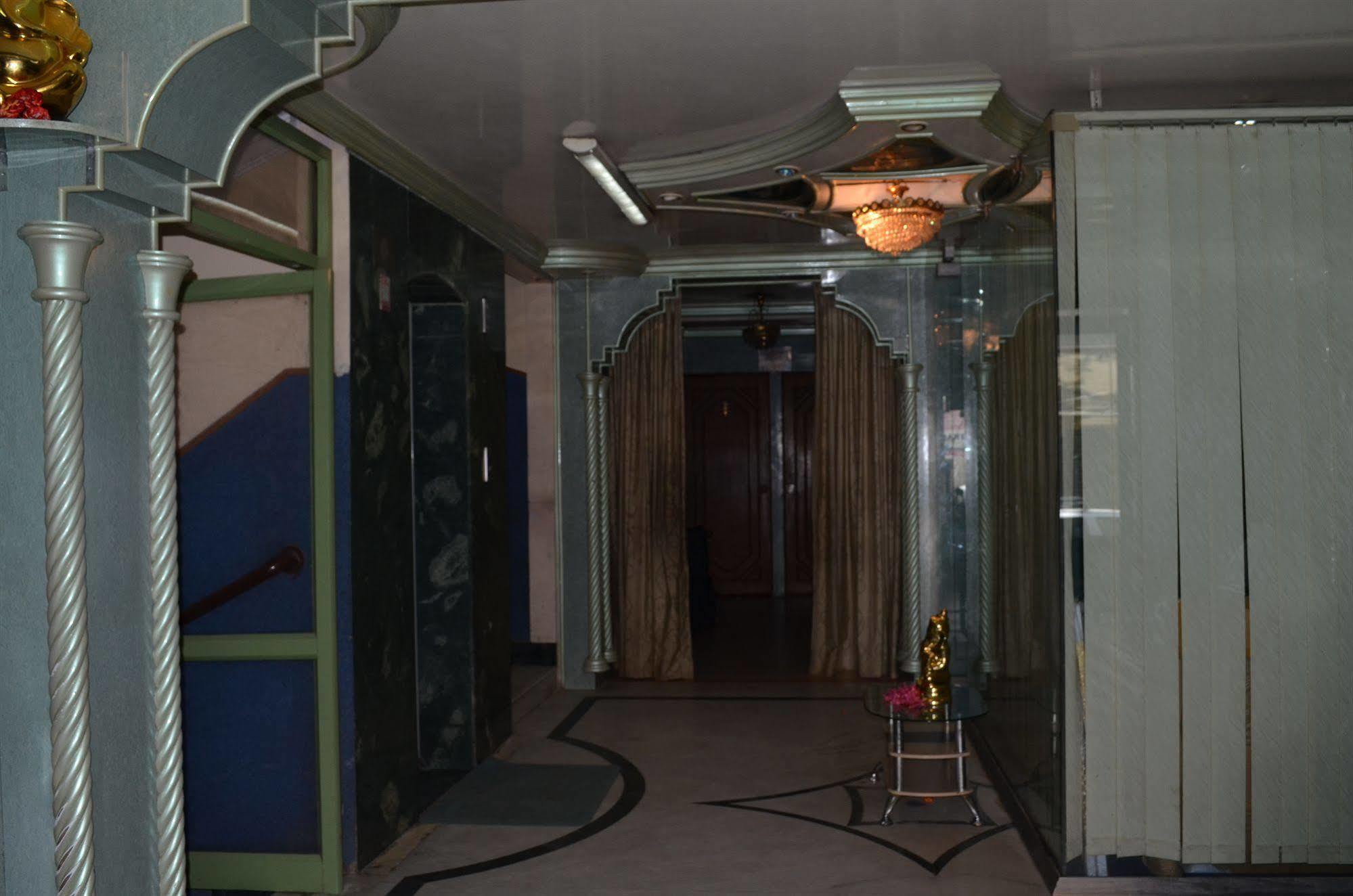 Hotel T.A.P. Paradise Bangalore Ngoại thất bức ảnh